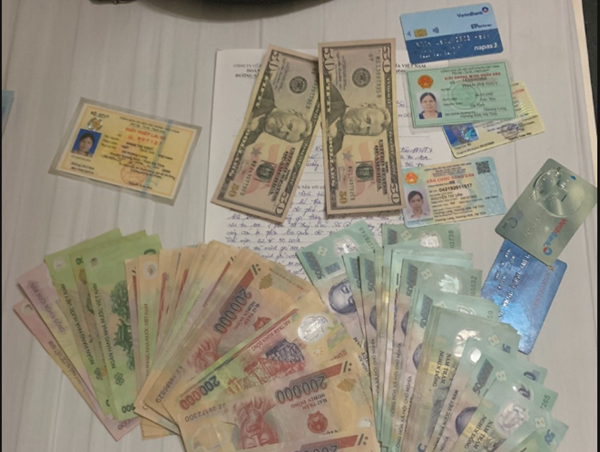 Trả lại tài sản cho hành khách bỏ quên trên tàu SE4