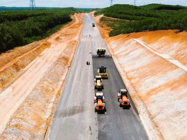 Thúc tiến độ giải phóng mặt bằng cao tốc Bắc - Nam qua Quảng Bình