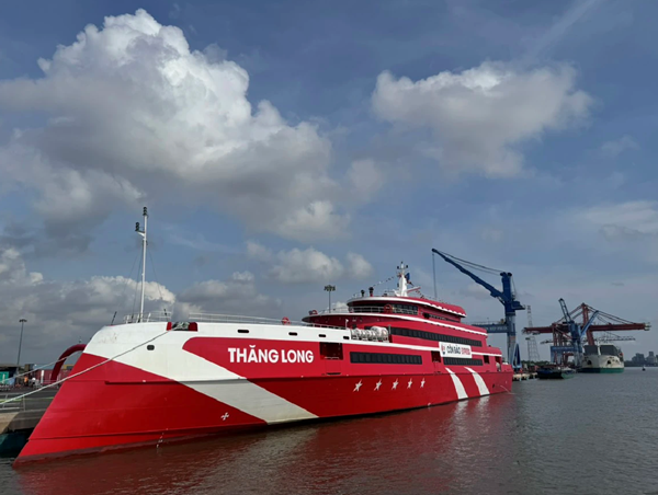 Ngừng trung chuyển khách miễn phí đi tàu cao tốc TP Hồ Chí Minh - Côn Đảo từ 1/6