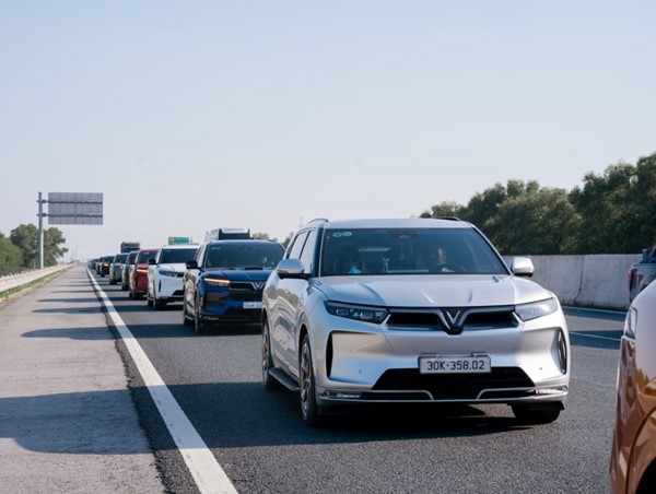 Dù sản xuất từ nguồn điện nào, xe điện vẫn “sạch” hơn xe xăng