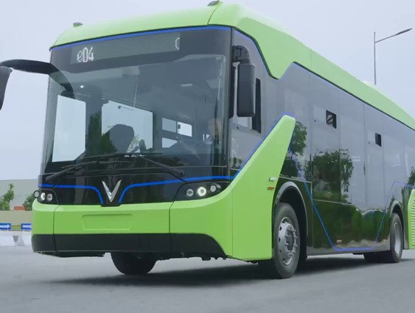 TP Hồ Chí Minh tiếp tục thí điểm 5 tuyến xe buýt điện qua các khu vực trọng điểm