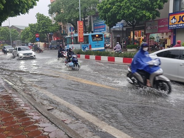 Hà Nội sẽ mưa to liên tục 3 ngày tới, chú ý lưu thông an toàn