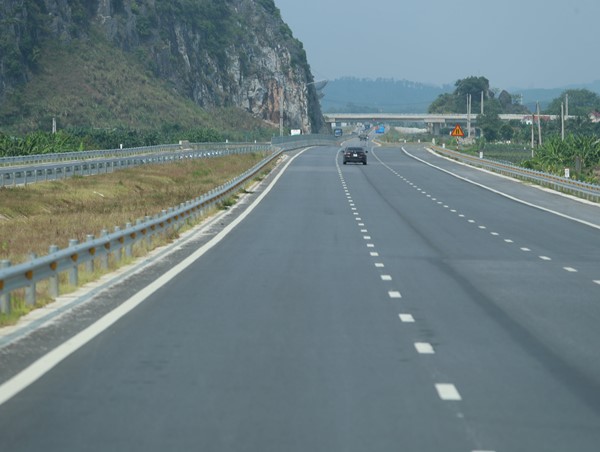 Yêu cầu bổ sung báo cáo tiền khả thi dự án cao tốc Ninh Bình - Hải Phòng