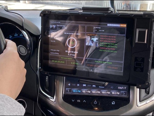 Ô tô dưới 9 chỗ kinh doanh vận tải không cần ký hợp đồng thuê cả chuyến xe