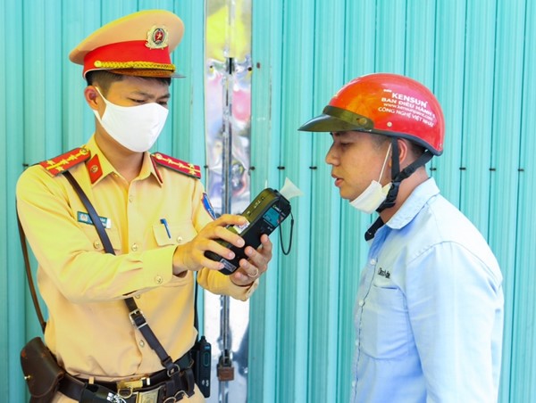 Kỳ 3: Kiểm soát vi phạm nồng độ cồn phát huy hiệu quả