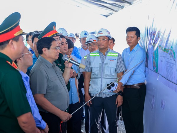 Thủ tướng Phạm Minh Chính: Dứt khoát hoàn thành cao tốc Cần Thơ-Cà Mau vào cuối năm 2025