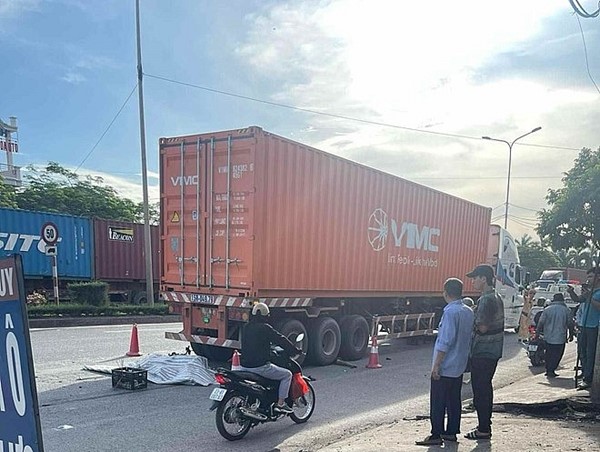 2 bé trai tử vong thương tâm trên đường phố Hải Phòng