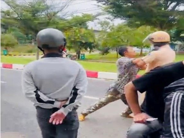 Đồng Nai: Tạm giữ hình sự tài xế dùng dao tấn công cảnh sát giao thông