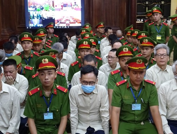 Vụ án tại Cục Đăng kiểm Việt Nam: nhóm cán bộ nhận hối lộ hàng chục tỷ đồng