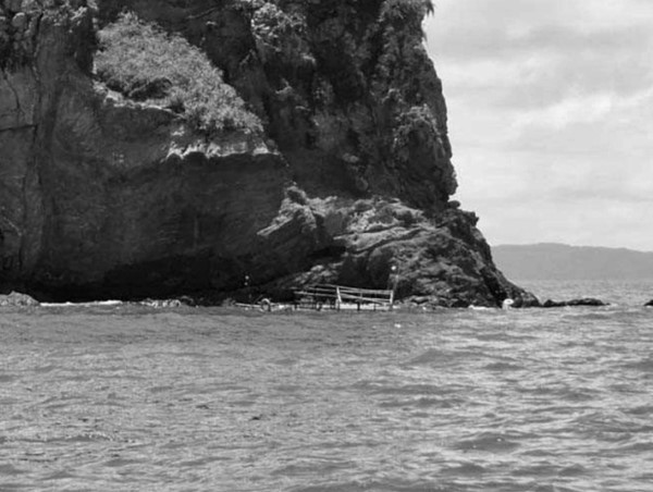 Quảng Ninh: cứu sống 7 thuyền viên gặp nạn do sự cố đắm tàu