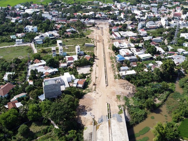 Khánh Hòa: đường gần 130 tỷ đồng thi công hơn 42 tháng vẫn chưa xong