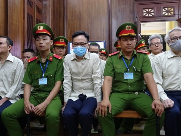 Vụ án tại Cục Đăng kiểm Việt Nam: Nhận hối lộ theo “quy định“