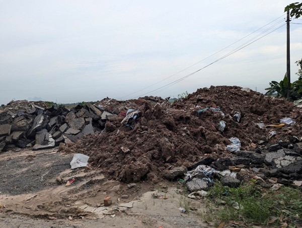 Đại lộ Thăng Long lại bị “trạc thải tặc” tấn công