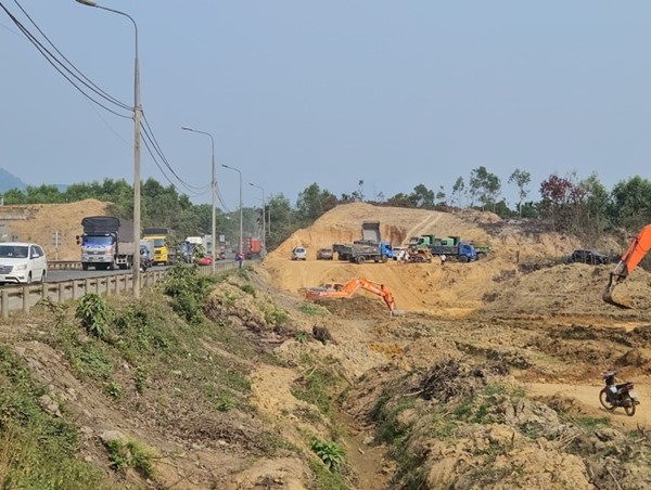 Nguyên nhân khiến cao tốc Hòa Liên - Túy Loan chậm tiến độ