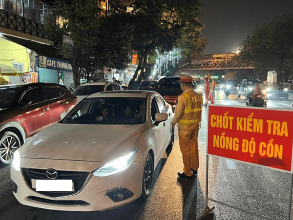 Bộ Công an đề xuất các hành vi bị trừ 12 điểm giấy phép lái xe