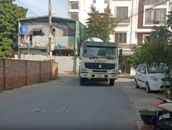 Xử lý tài xế xe bồn đi vào đường cấm qua hình ảnh người dân cung cấp  ​