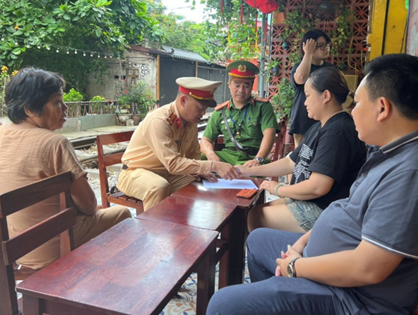 Thêm cơ sở pháp lý để tháo gỡ tồn tại cho phố cà phê đường tàu