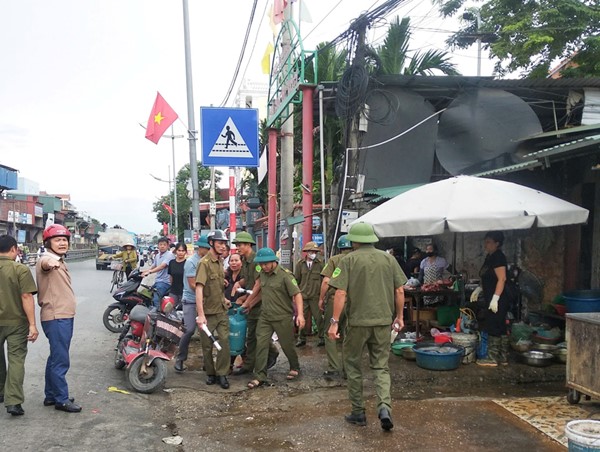 Huyện Thường Tín ra quân giải tỏa trật tự ATGT, tạo cảnh quan đô thị