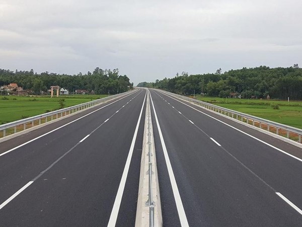 Đề xuất đầu tư cao tốc Hà Nội - Viêng Chăn đoạn Vinh - Thanh Thủy dài 65km