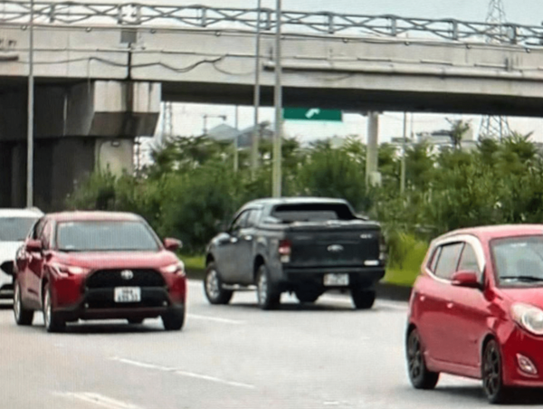 Phạt nữ tài xế đi ngược chiều, lùi xe trên cao tốc Hà Nội - Bắc Giang