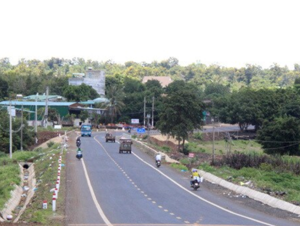 Sẽ xem xét điều chỉnh quy hoạch và thảm nhựa quốc lộ 26