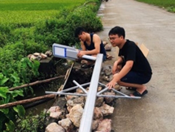 Thắp sáng đường quê