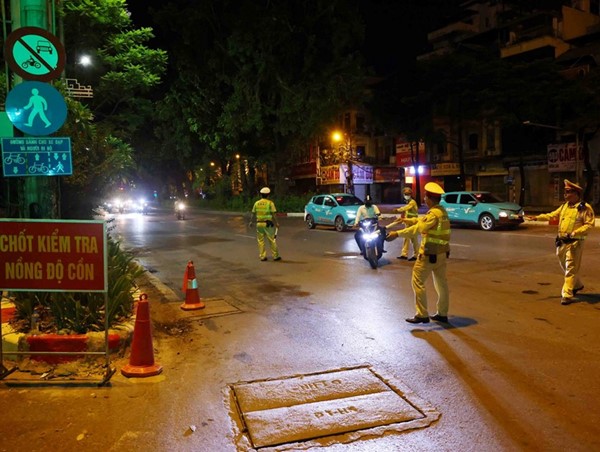 Hà Nội: xử lý 860 trường hợp vi phạm giao thông đường bộ trong ngày 31/8