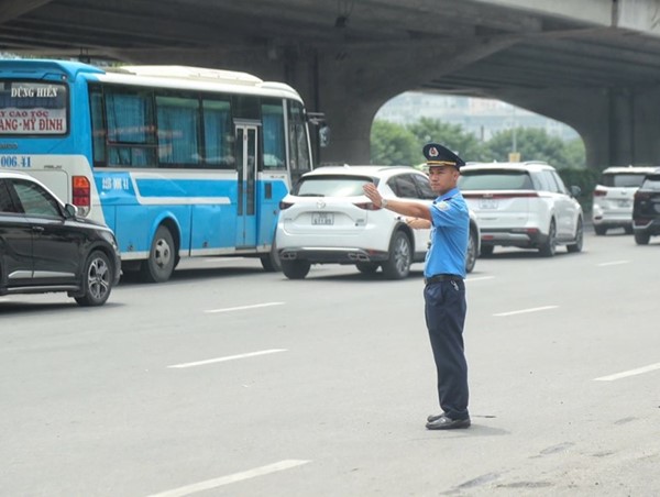 Thanh tra Sở GTVT Hà Nội: đảm bảo tốt nhu cầu đi lại cho Nhân dân dịp Lễ 2/9