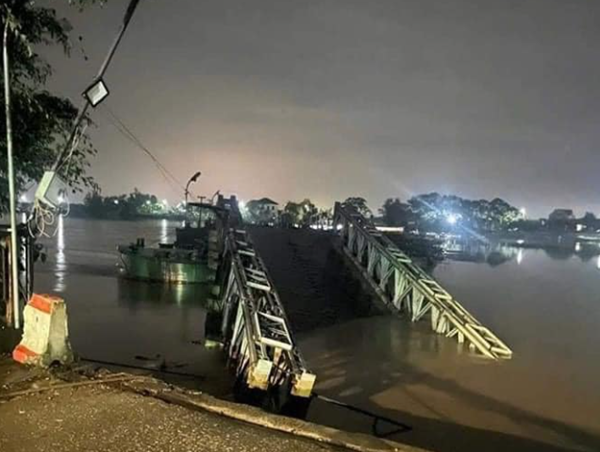 Nam Định: nước lũ dâng cao, chảy xiết làm đứt cầu phao Ninh Cường