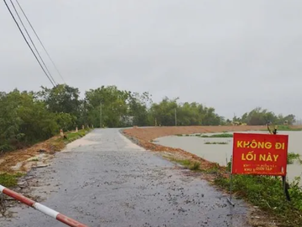 Vĩnh Phúc cấm xe ô tô trên đê tả, hữu Phó Đáy và tả Lô