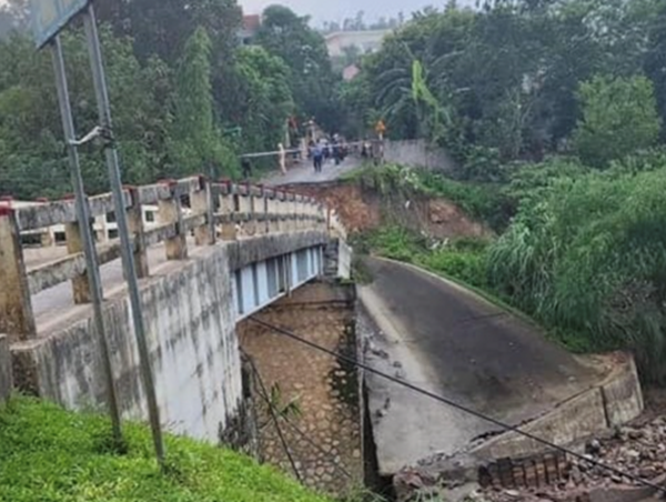 Nguyên nhân sập cầu Ngòi Móng tại Hòa Bình