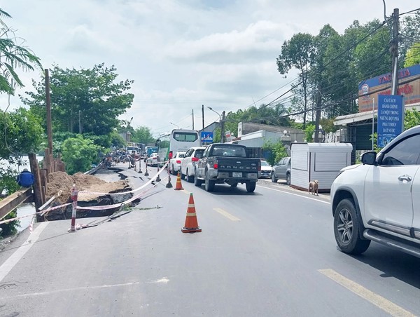 Khắc phục xong tình trạng sạt lở trên QL80 trong quý IV/2024