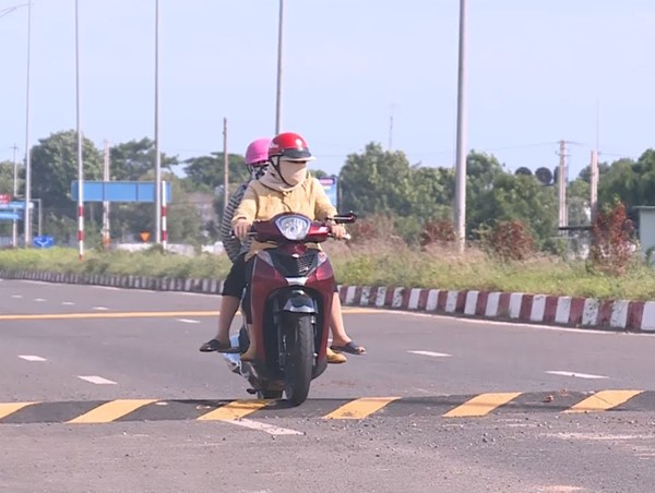 Giảm tốc cưỡng chế - giải pháp ngăn ngừa tai nạn, ùn tắc giao thông