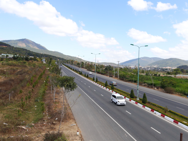 Đề xuất vị trí 2 trạm dừng nghỉ trên cao tốc Tân Phú - Bảo Lộc và Bảo Lộc - Liên Khương