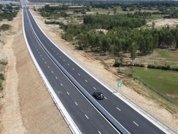 Tháo gỡ một số bất cập liên quan đến dự án đường cao tốc Mỹ Thuận - Cần Thơ