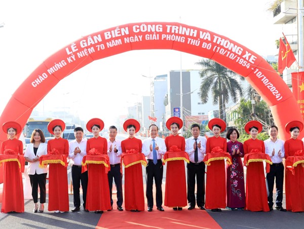 Hà Nội: chính thức thông xe hai tuyến đường Âu Cơ và Xuân Diệu