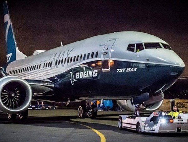 Giữa khủng hoảng đình công, Boeing tính huy động 10 tỷ USD nhờ bán cổ phiếu