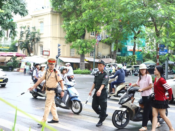 Hà Nội: phát hiện 946 trường hợp vi phạm giao thông ngày 19/10