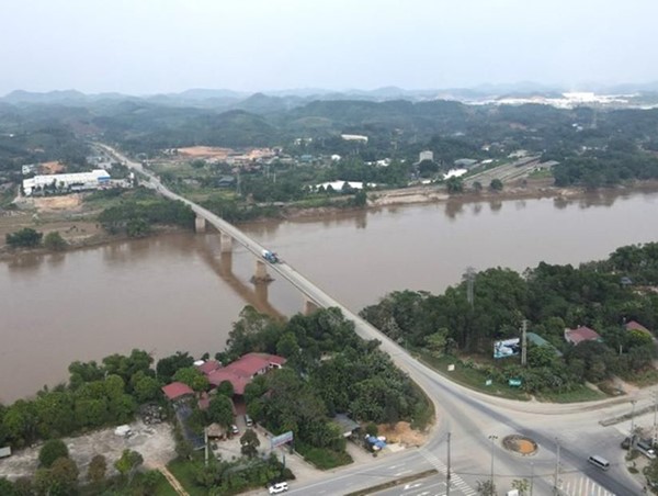 Yên Bái: tạm ngừng lưu thông qua cầu Văn Phú từ ngày 1/11