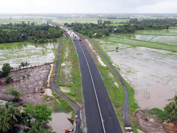 Bàn giao dứt điểm mặt bằng tuyến Cao Lãnh - Lộ Tẻ trong tháng 11/2024