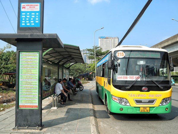 Xe buýt kế cận: còn nhiều dư địa phát triển