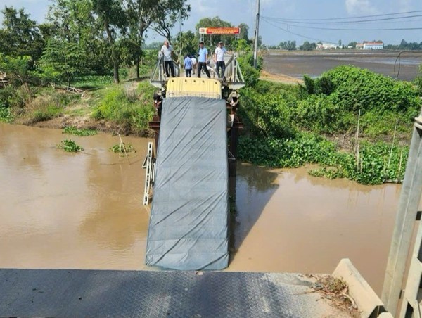 Làm rõ trách nhiệm vụ ô tô gần 50 tấn đi qua cầu 5 tấn gây sập ở An Giang
