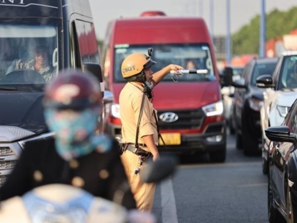 Từ 15/11/2024, người dân được giám sát Cảnh sát giao thông theo những hình thức nào?