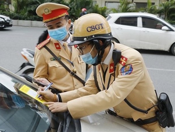 Hà Nội: phát hiện 956 trường hợp vi phạm Luật giao thông ngày 27/11