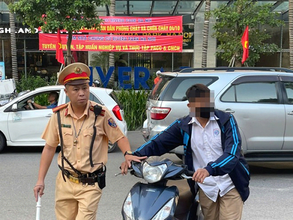 Hà Nội: phát hiện 1.020 trường hợp vi phạm Luật giao thông ngày 28/11