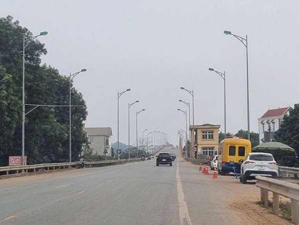 Lưu thông bình thường trở lại qua cầu Trung Hà từ 13 giờ ngày 29/11