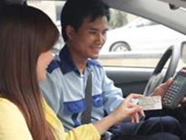 Tự thoả thuận giá cước taxi: “thuận mua vừa bán” là phù hợp