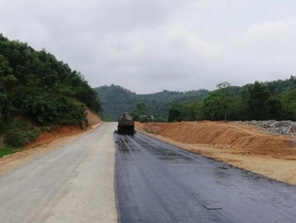 Thúc tiến độ mặt bằng Dự án Chợ Chu - Ngã ba Trung Sơn qua Tuyên Quang