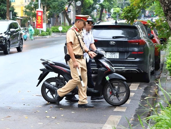 Hà Nội: phát hiện 540 trường hợp vi phạm Luật Giao thông ngày 3/12