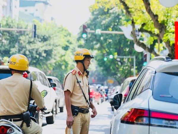 Hà Nội: phát hiện 1.164 trường hợp vi phạm luật giao thông ngày 4/12